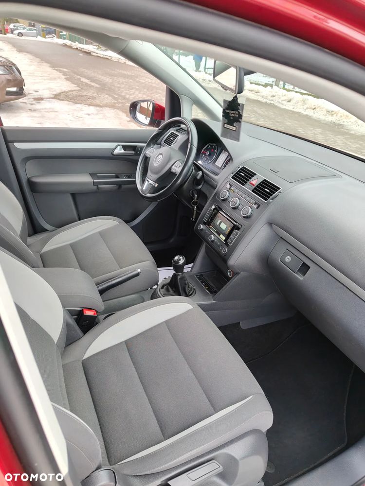 Volkswagen Touran 1.6 TDI DPF BlueMotion Technology Life - 11