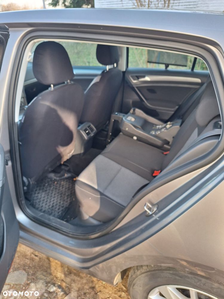 Volkswagen Golf 1.6 TDI BlueMotion Comfortline - 8