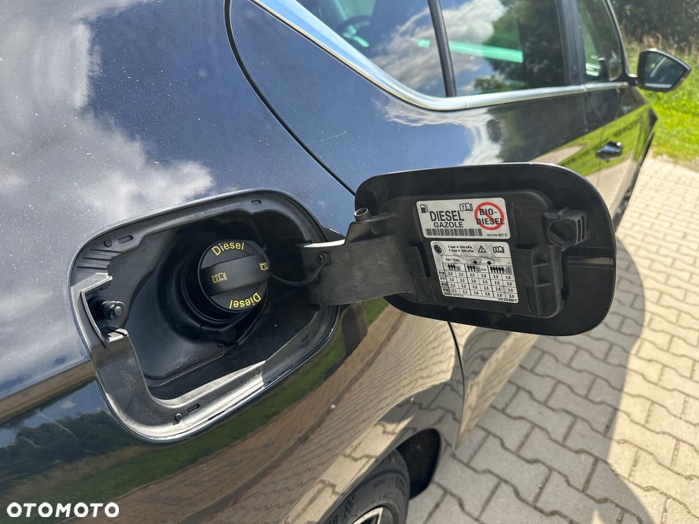 Skoda Superb ver-2-0-tdi-ambition-dsg - 14