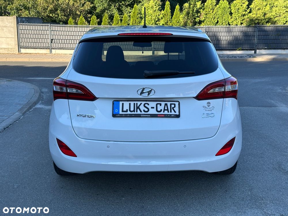 Hyundai i30 blue Kombi 1.6 GDi Passion - 7