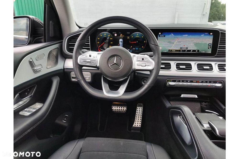 Mercedes-Benz GLE - 11