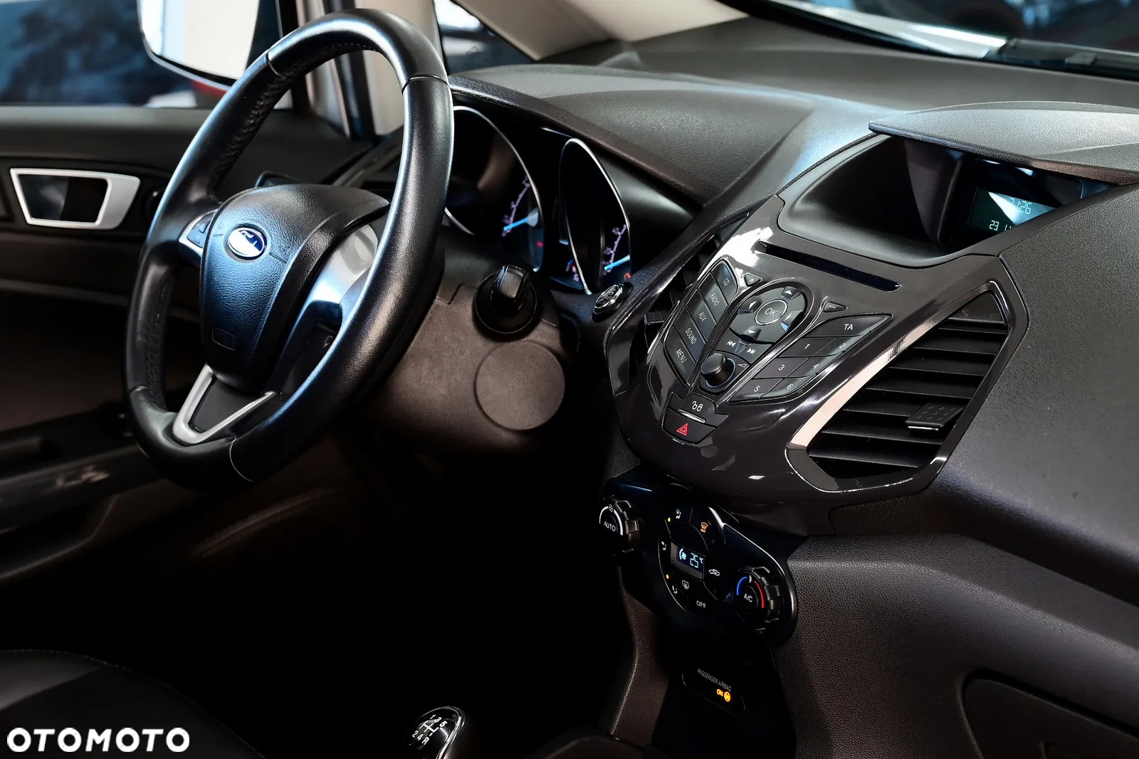 Ford EcoSport - 26