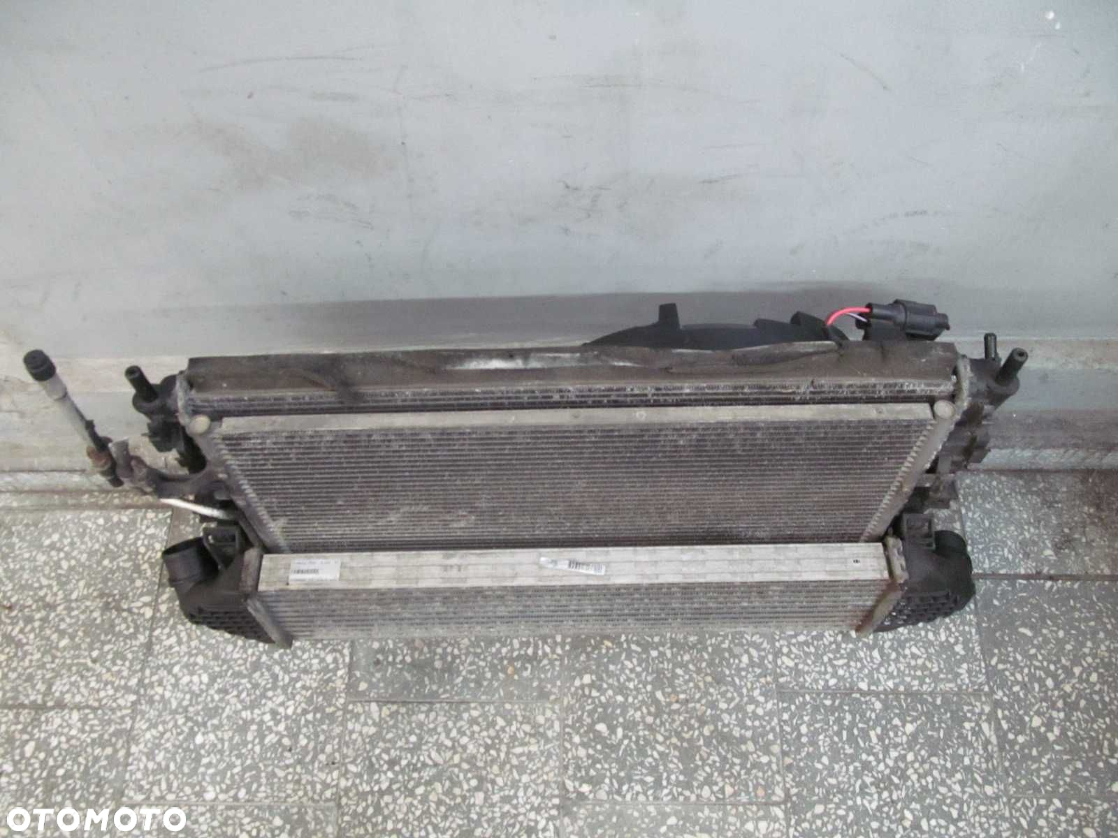 FORD FOCUS MK2 TDCI CHLODNICA WODY INTERCOOLER WENTYLATOR 8V61-9L440-AC 0130307130 1137328558 04-09 - 2