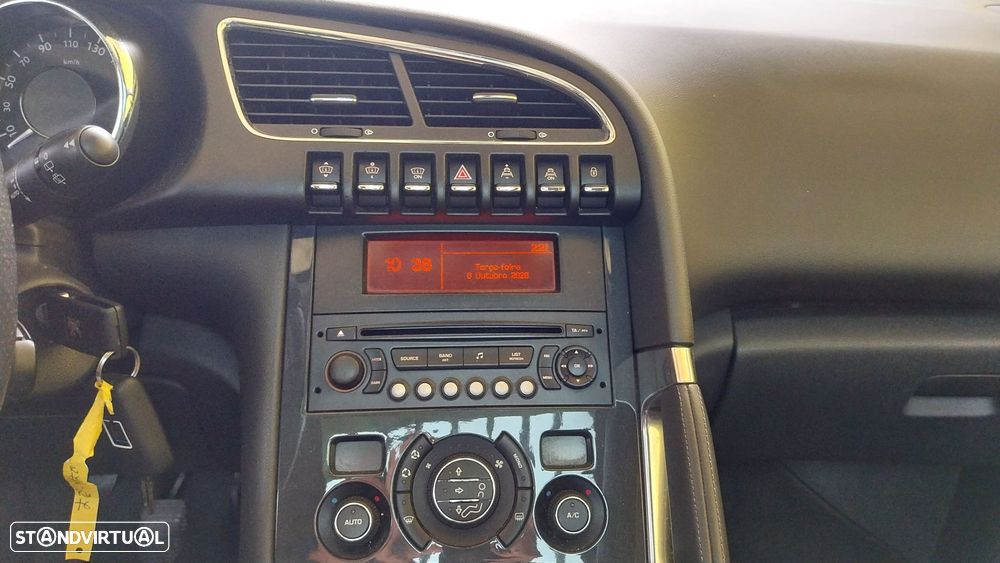 Peugeot 3008 1.6 HDi Sport - 11