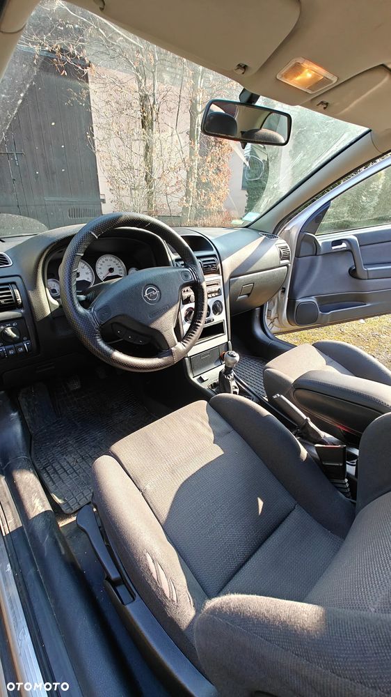 Opel Astra 1.8 Sport - 23