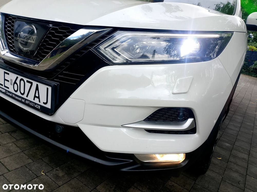 Nissan Qashqai 1.6 dCi DPF tekna - 17