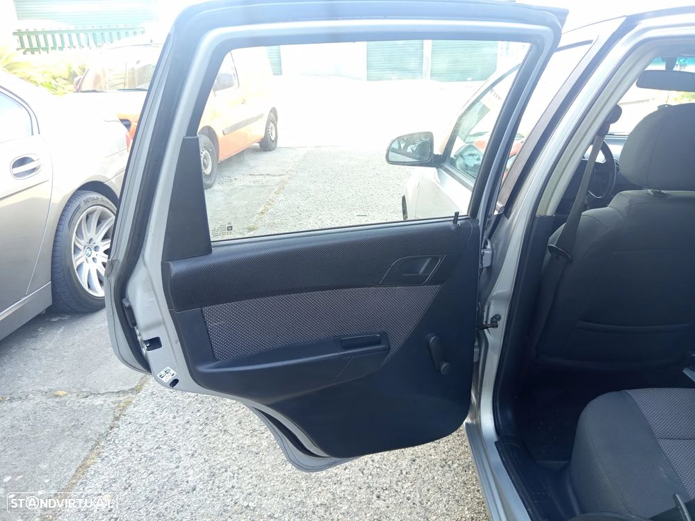 Chevrolet Aveo 1.2 LT Bi-Fuel - 18