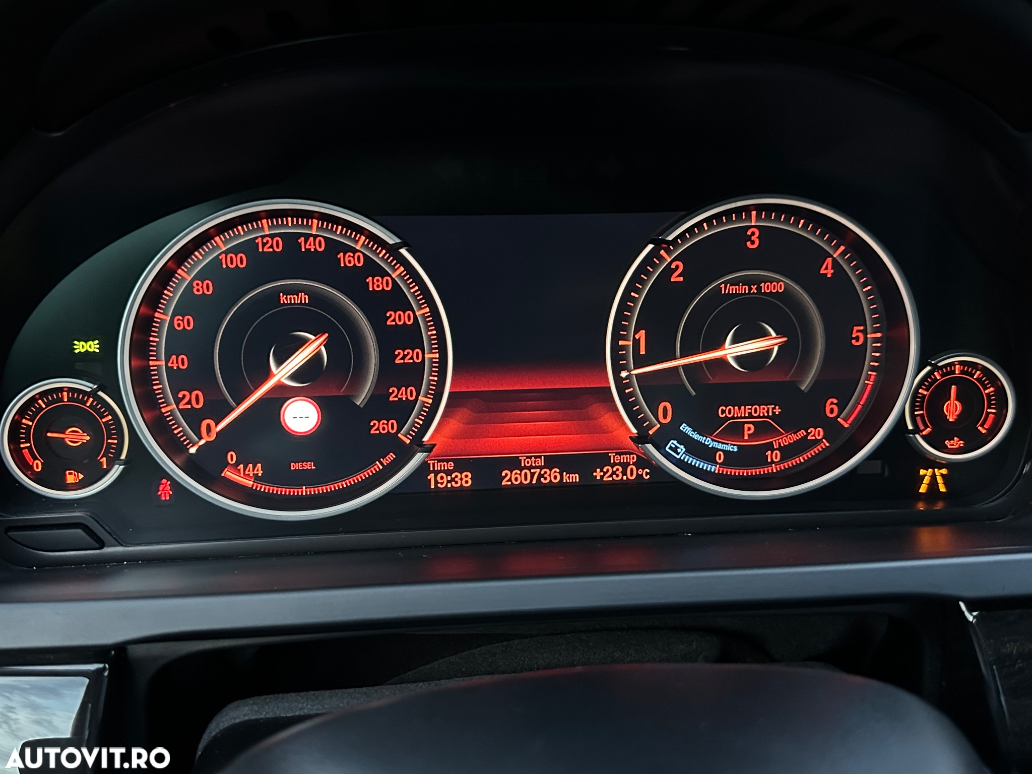 BMW Seria 7 730d xDrive - 27
