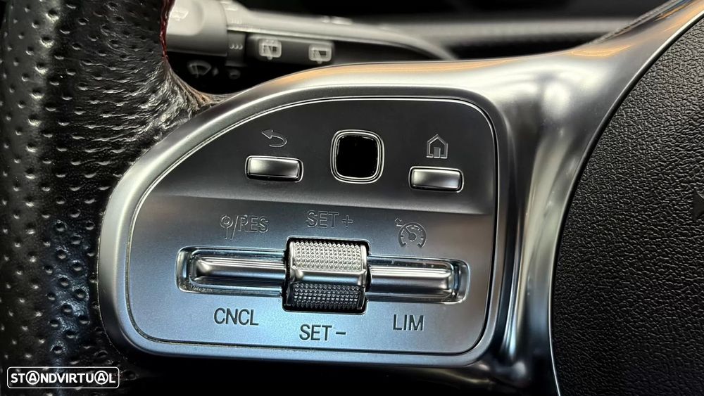 Mercedes-Benz A 200 AMG Line - 24