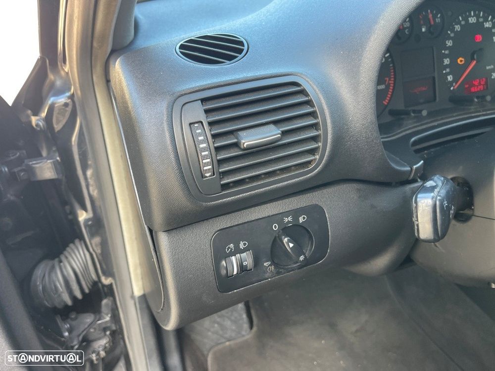 Audi A3 1.6 Attraction - 21