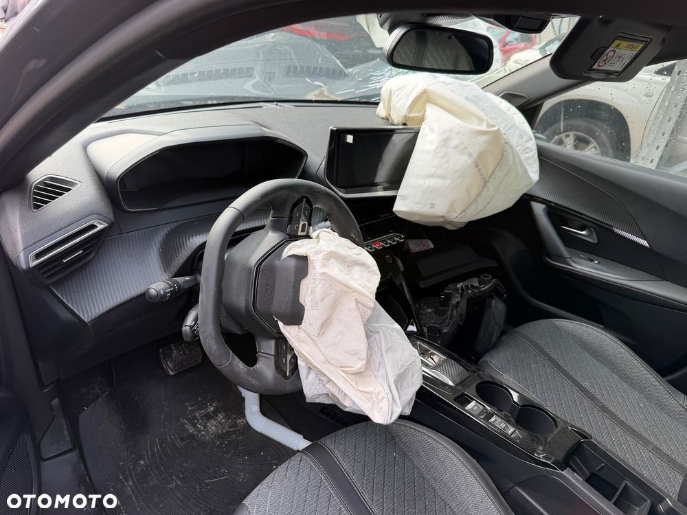 Peugeot 2008 156 GT - 6