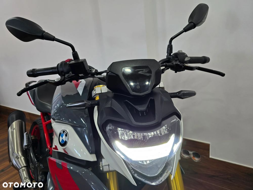 BMW G - 16