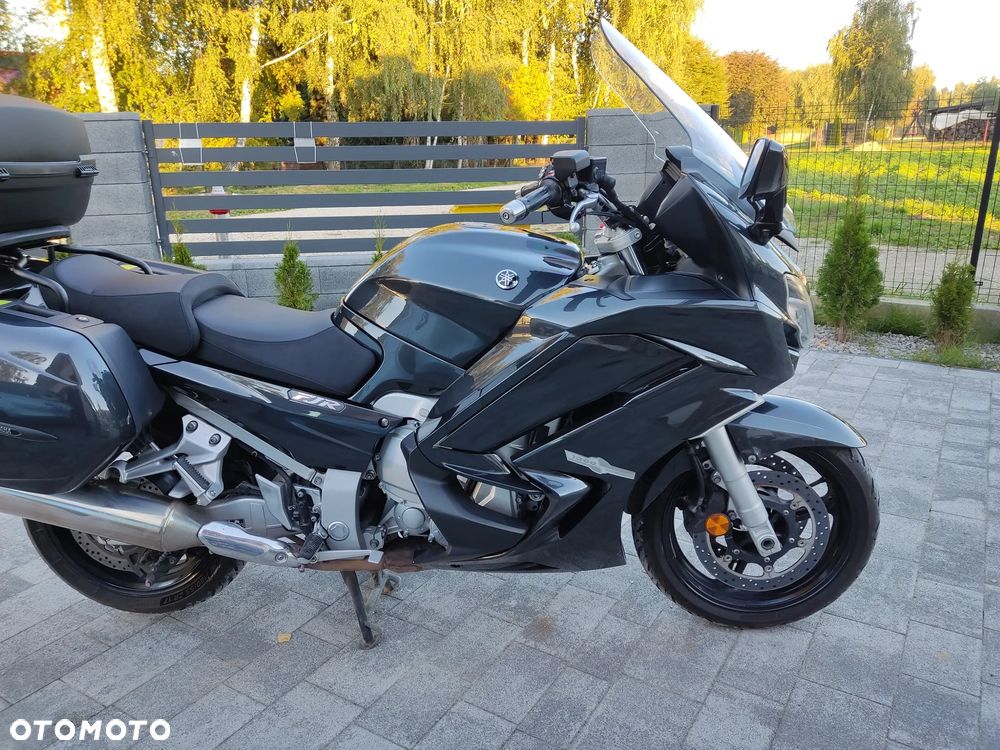 Yamaha FJR - 8