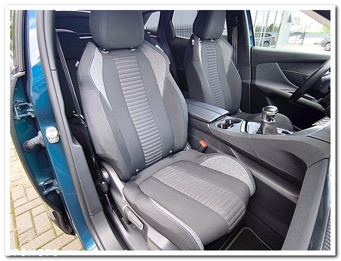 Peugeot 3008 - 27