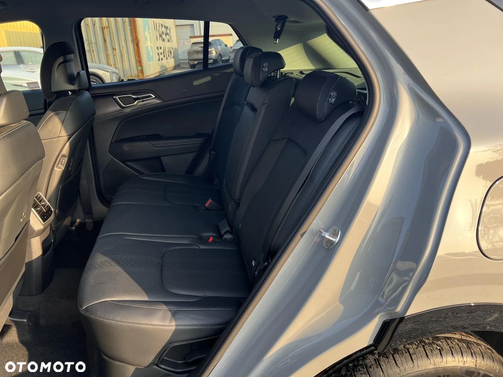 Kia Sportage 1.6 T-GDI HEV Business Line 2WD - 16