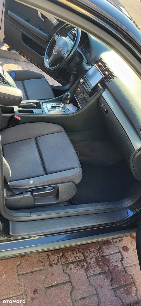 Audi A4 Avant - 11