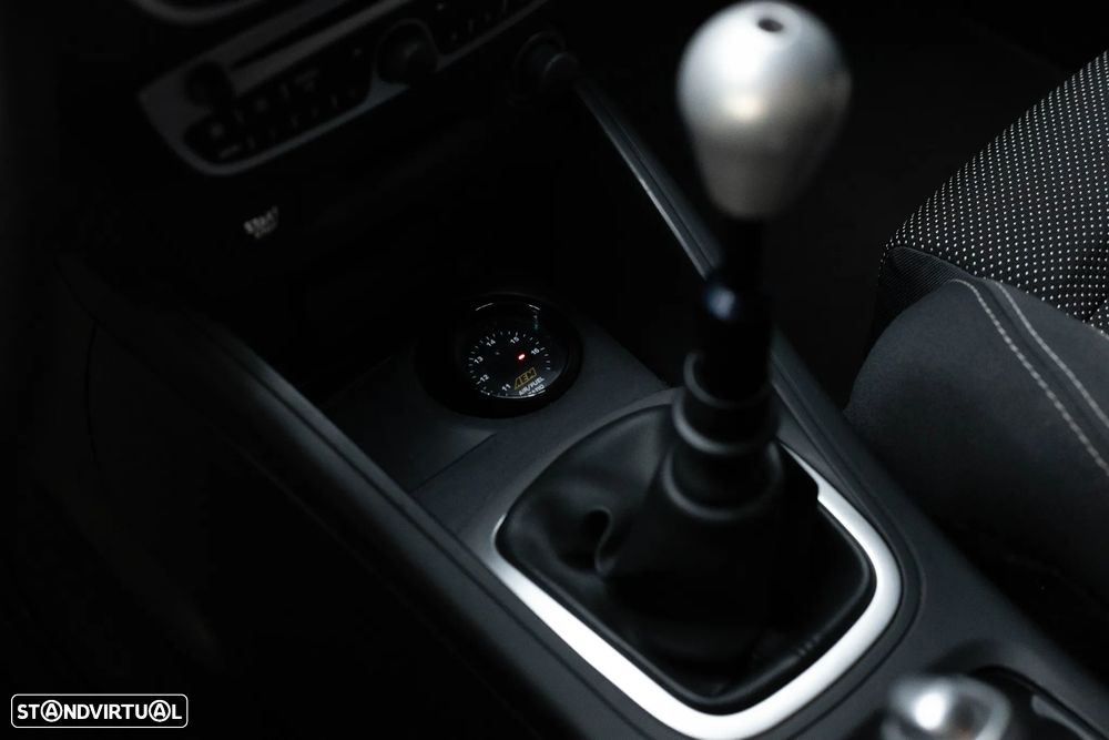 Renault Mégane Coupe 2.0 T 16V RS - 26
