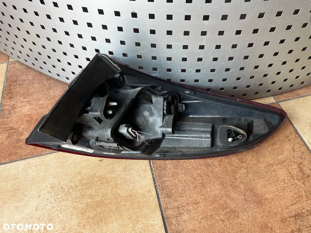 LAMPA TYŁ TYLNA LEWA RENAULT MEGANE III KOMBI 265550010R - 2