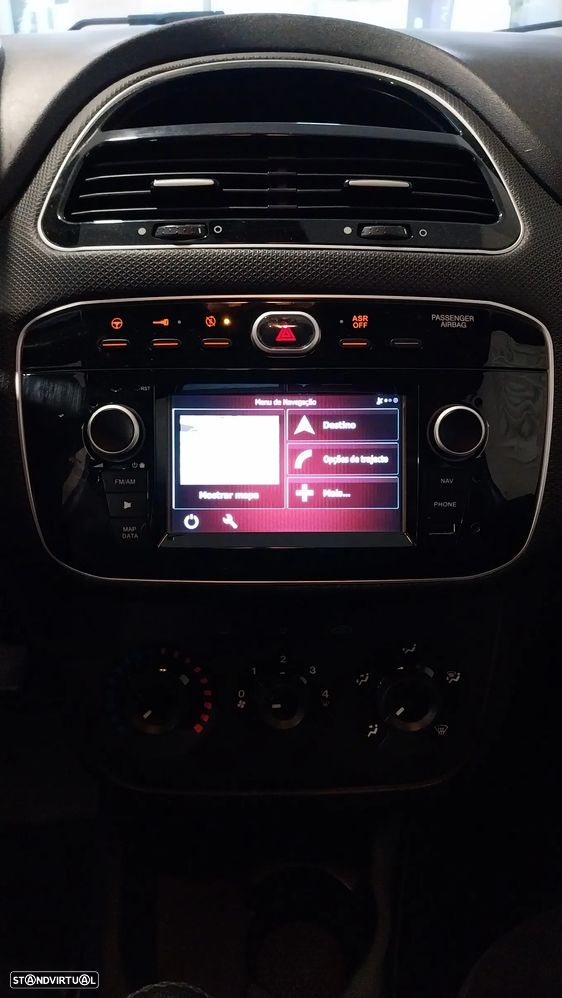 Fiat Punto 1.2 Lounge S&S - 11