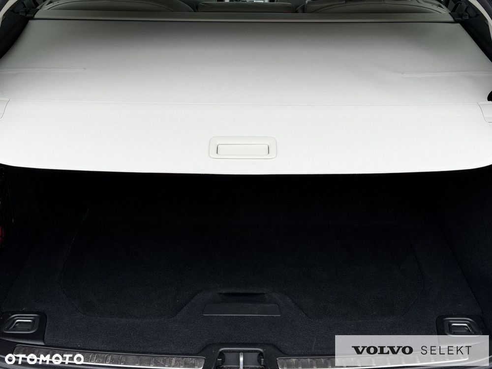 Volvo V60 Cross Country - 12