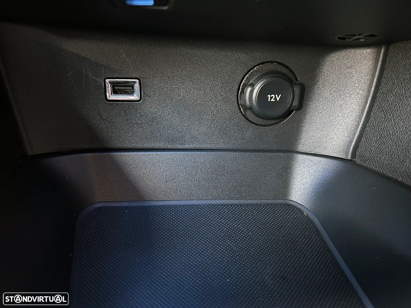 Peugeot 5008 1.5 BlueHDi Allure Pack EAT8 - 46