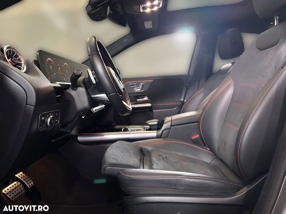 Mercedes-Benz GLA - 25