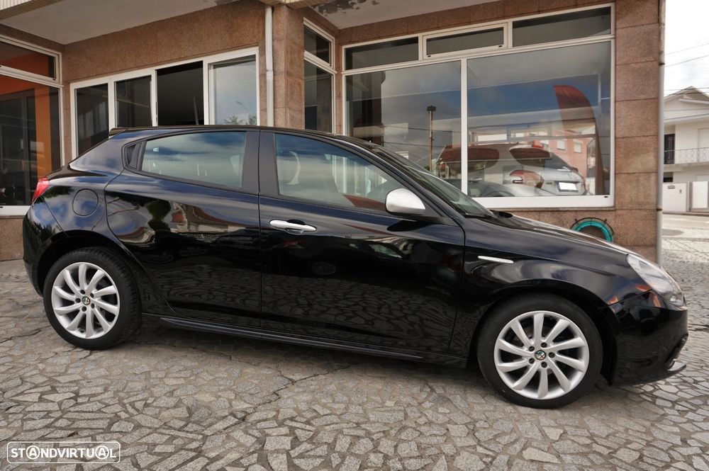 Alfa Romeo Giulietta 1.6 JTDm Progression - 4