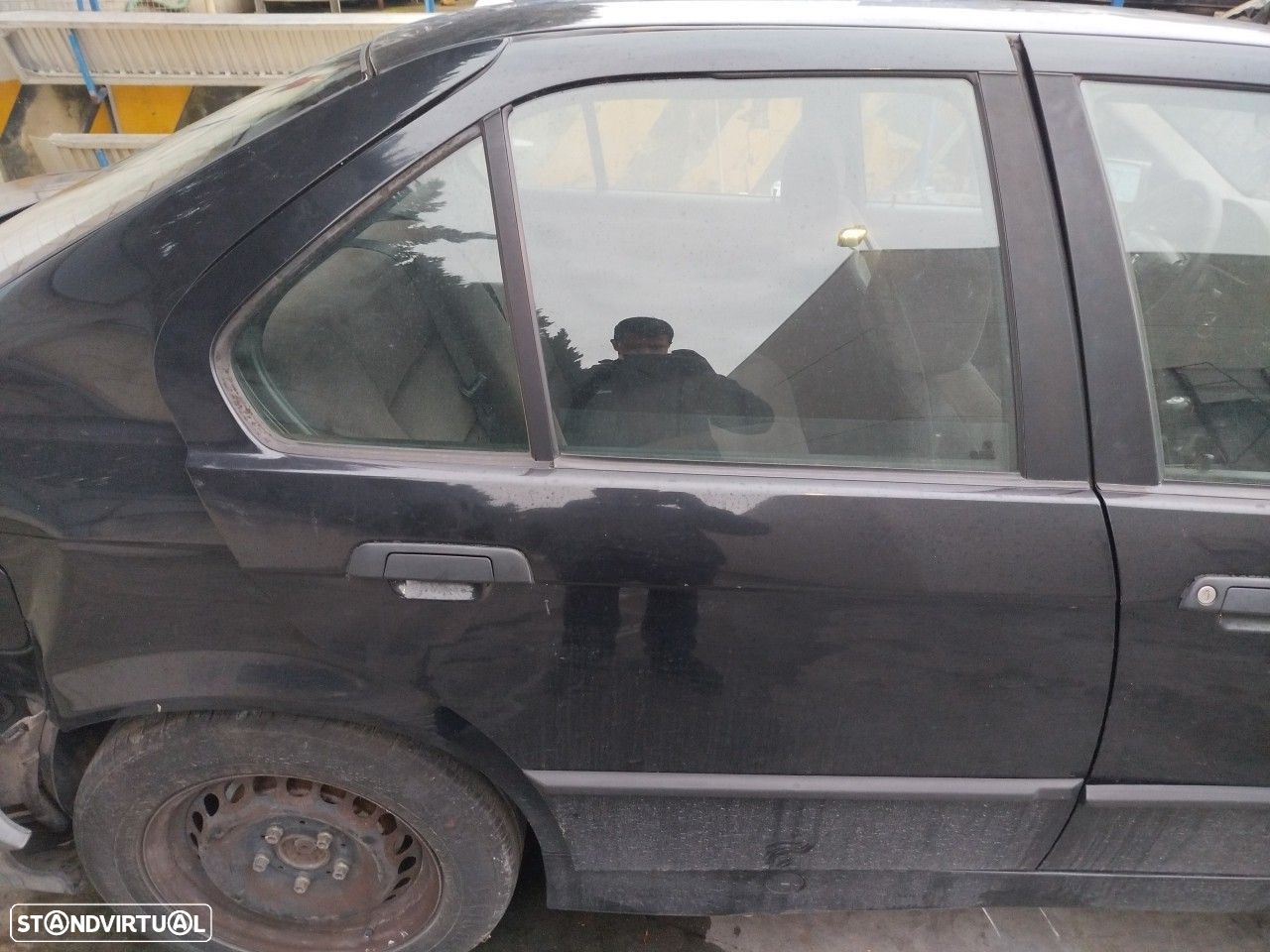 Porta trás direita BMW 3 (E36) - 1