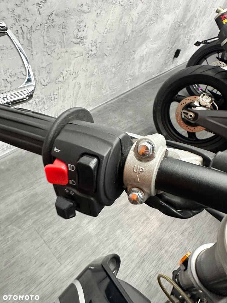 Mondial HPS 125 - 18