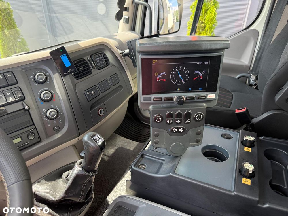 DAF DAF LF 15.230 Euro 6 //Klimatyzacja /  zamiatarka uliczna // budowlana dwustronna JOHNSTON VT652 - 40