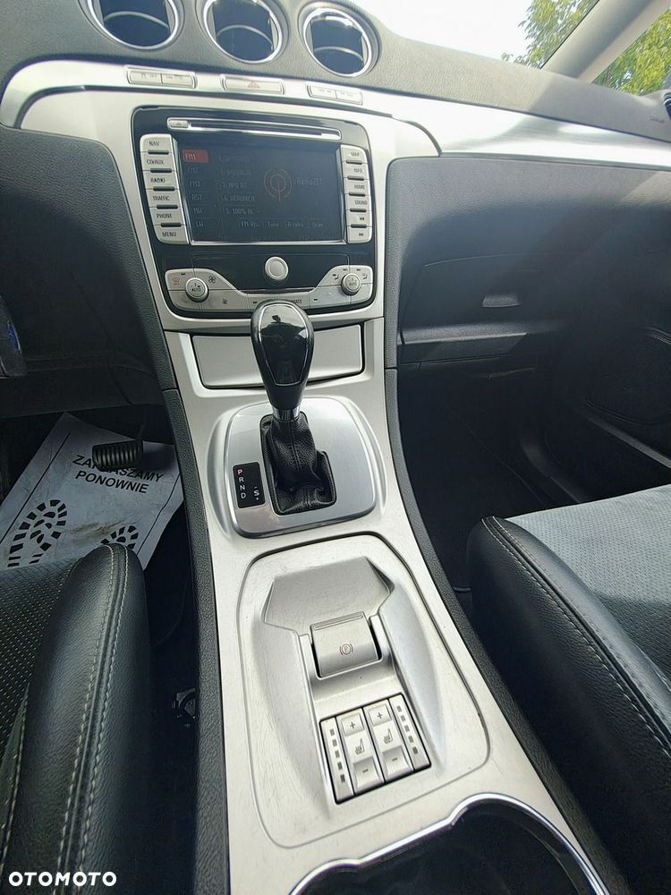 Ford S-Max 2.3 Titanium - 25