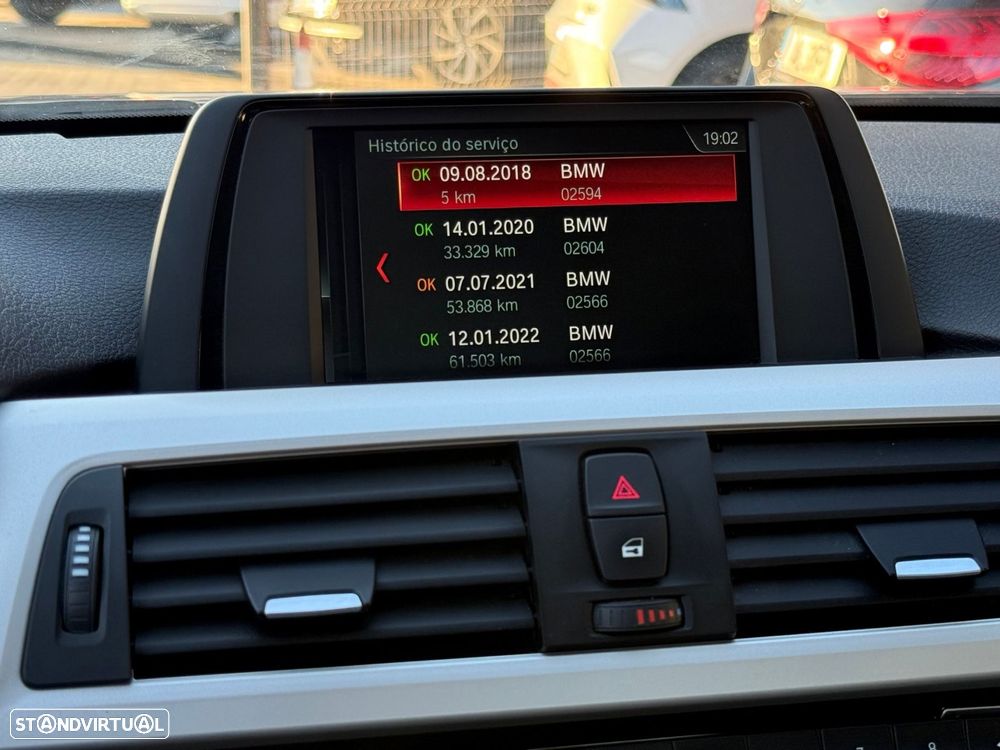 BMW 330 e iPerformance Advantage - 18