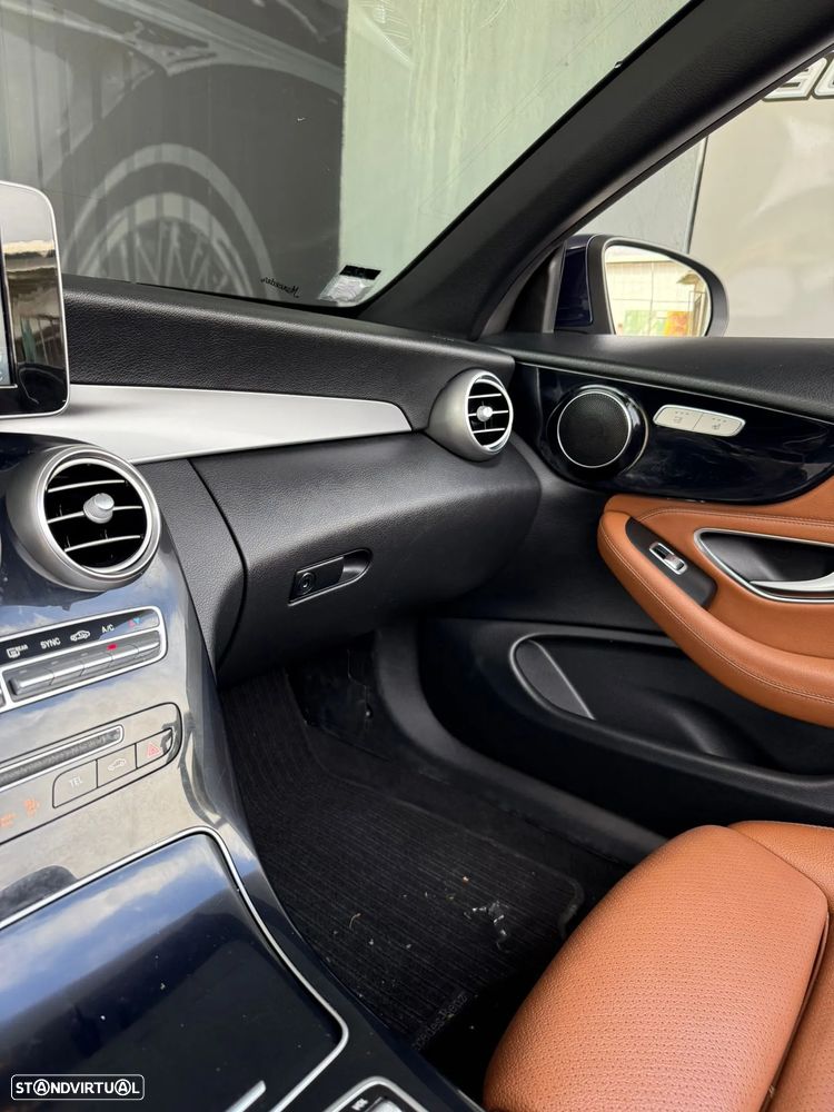 Mercedes-Benz C 220 d Aut. - 24