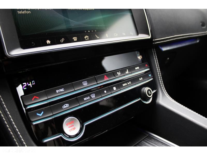 Jaguar F-Pace 2.0 i4D AWD R-Sport - 23