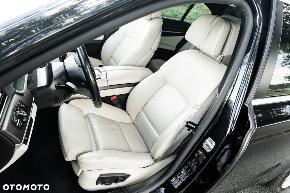 BMW Seria 7 750i xDrive - 22