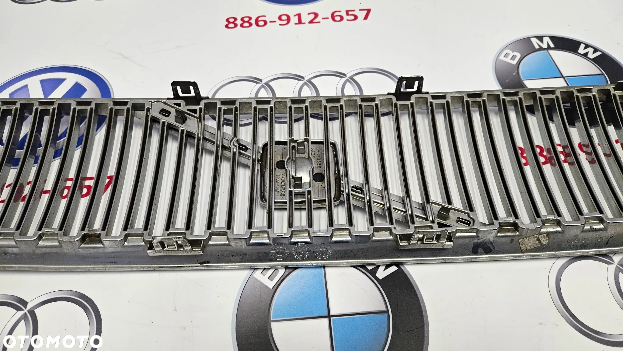Volvo V50 2003-2007 Atrapa zderzaka Grill Kratka Chrom 08678680 Stan BDB Wszystkie mocowania całe - 9