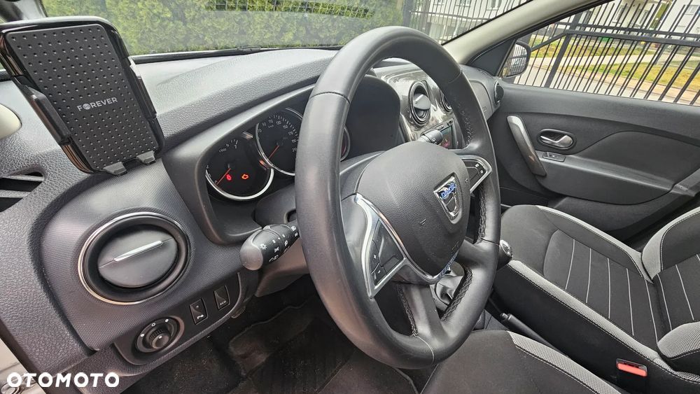 Dacia Sandero 0.9 TCe SL Celebration S&S - 13