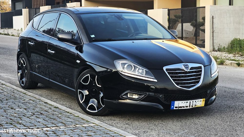 Lancia Delta 1.9 M-Jet TwinTurbo Platino - 1