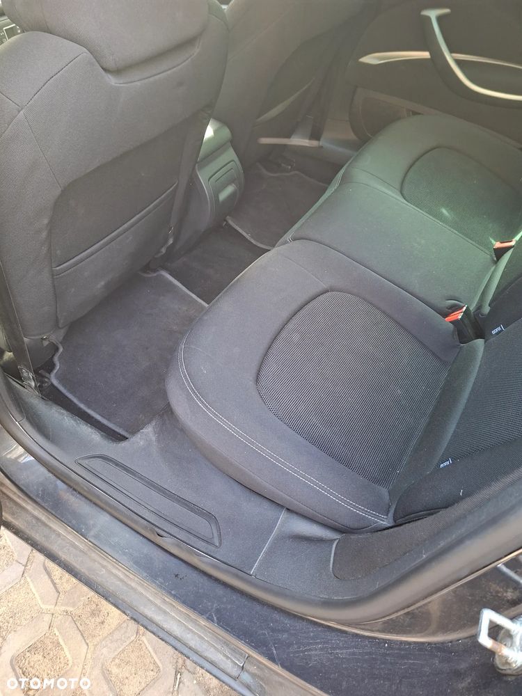 Citroën C5 1.6 HDi Attraction - 19