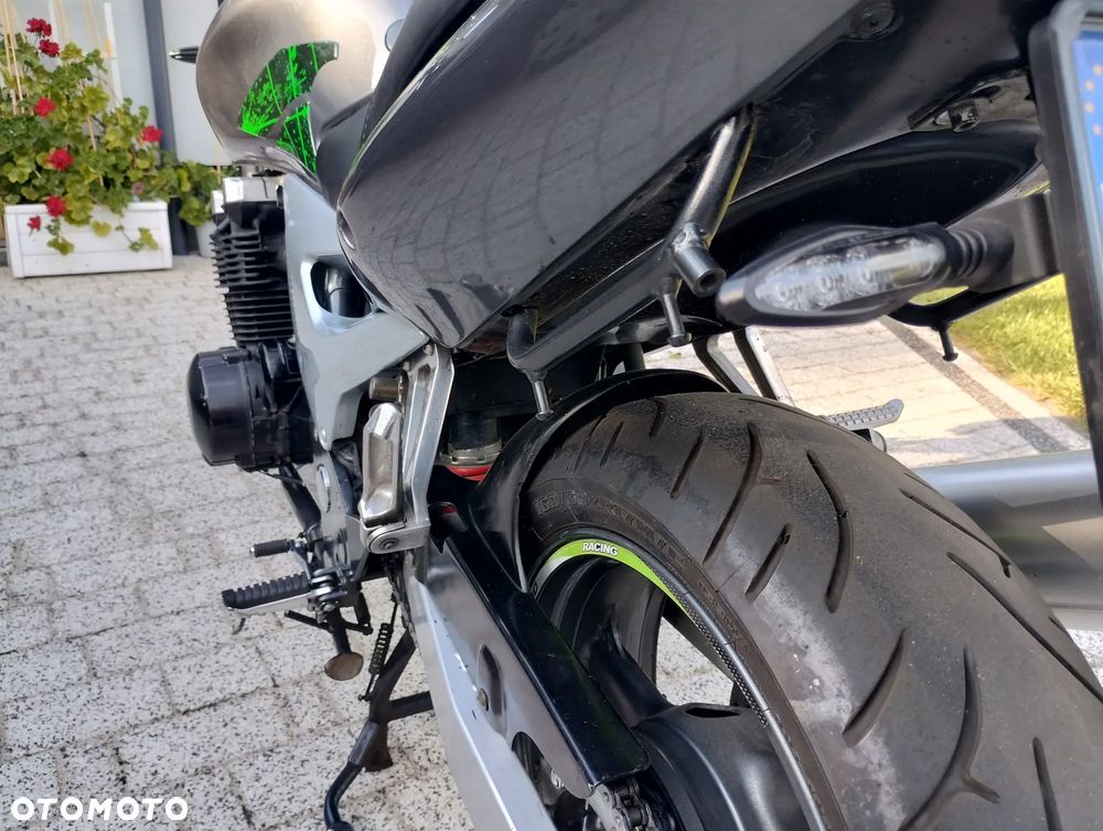 Kawasaki ZR - 13