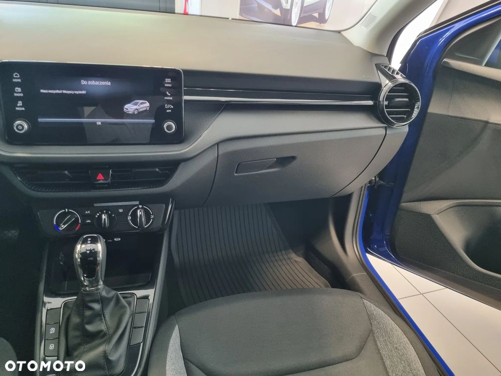 Skoda Fabia 1.0 Essence - 21