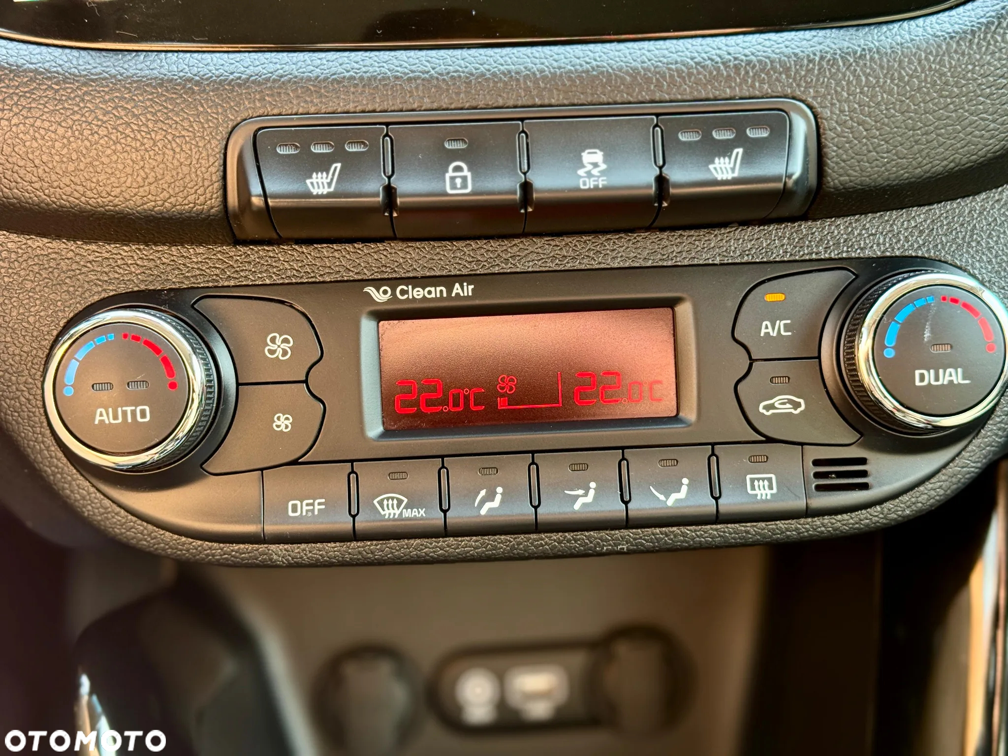 Kia Ceed 1.6 GDI DCT Platinum Edition - 23