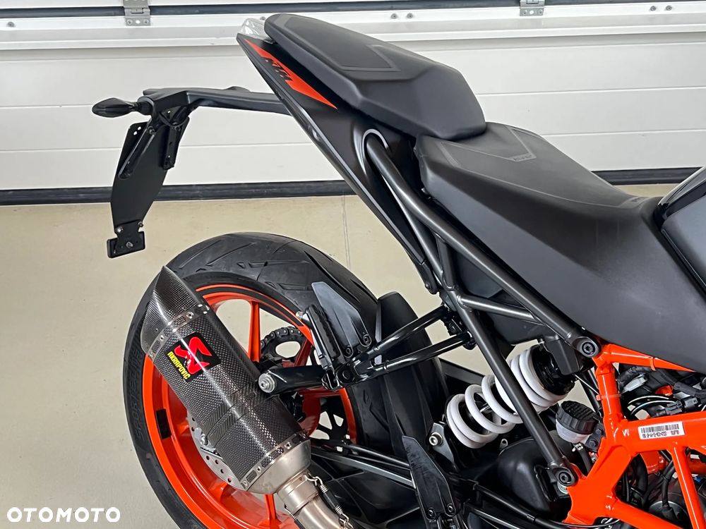 KTM Duke 125 - 23
