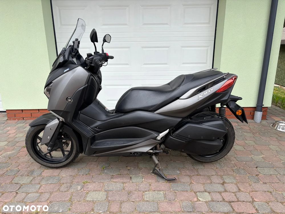 Yamaha X-max - 1