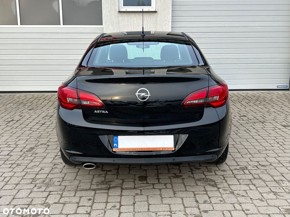 Opel Astra 1.4 T Business - 10