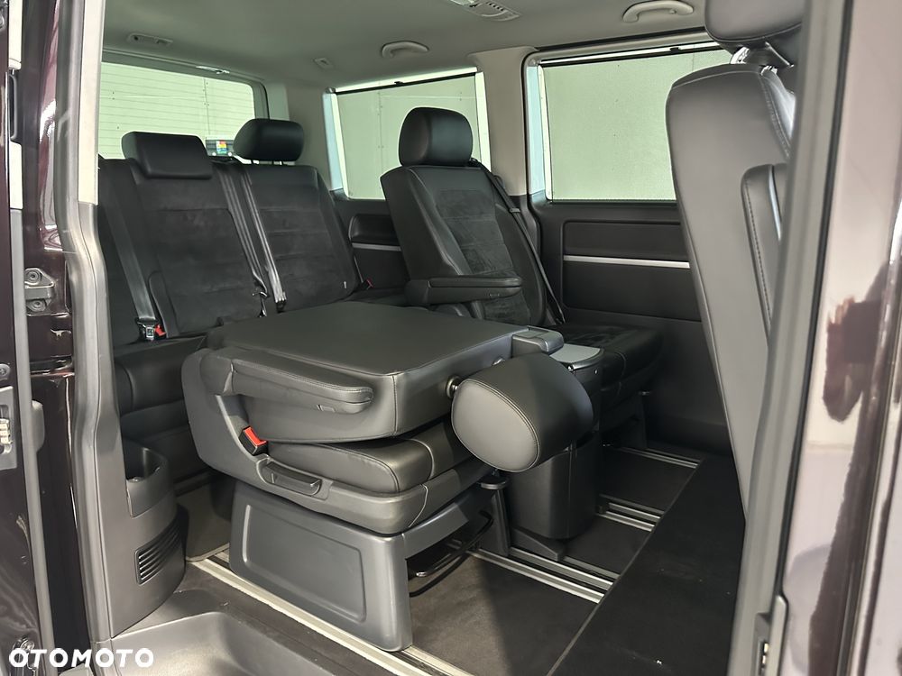 Volkswagen Multivan - 20