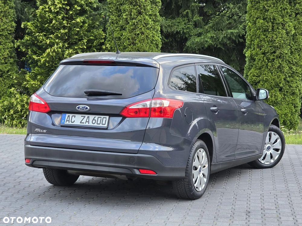 Ford Focus SW 1.6 Ti-VCT Trend - 16