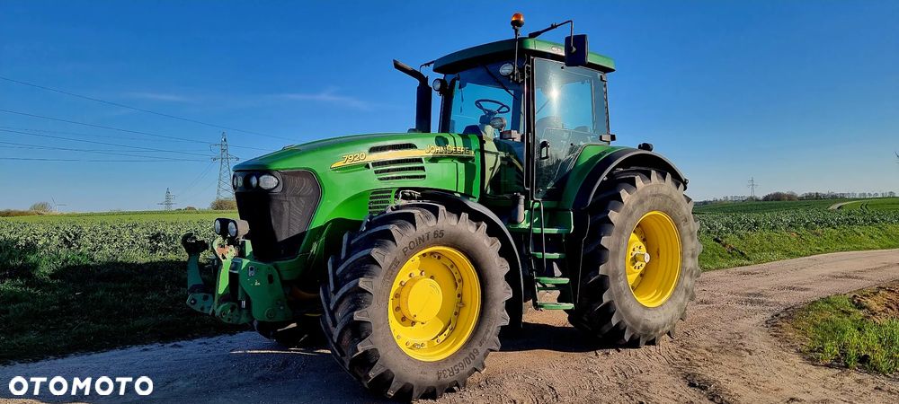 John Deere 7920 - 2