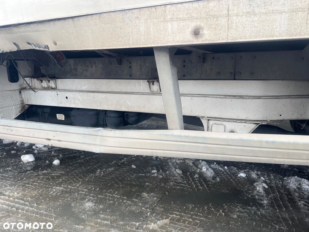 Volkswagen CRAFTER - 22