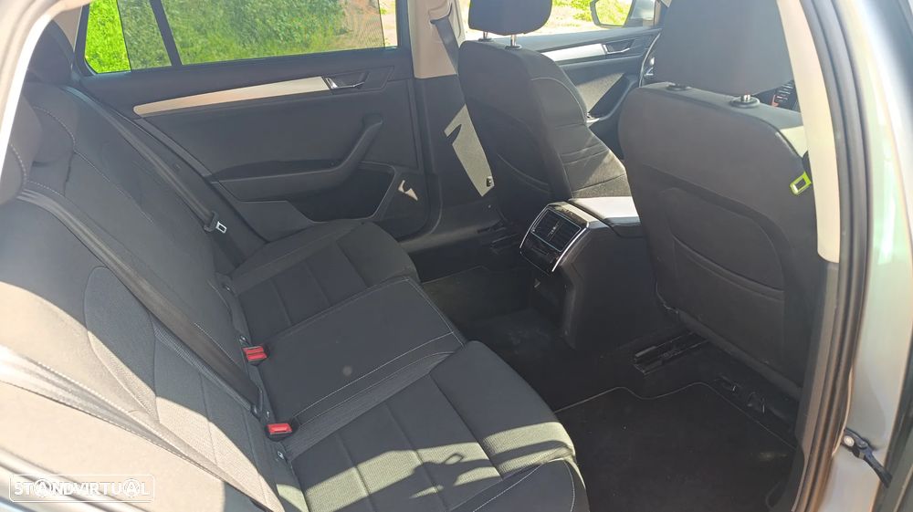 Skoda Superb Break 1.6 TDI Style Greenline - 4